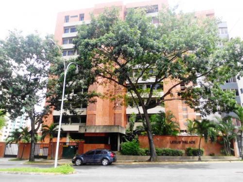 APARTAMENTO DE 175mts. URB. VALLES DE CAMORUCO
