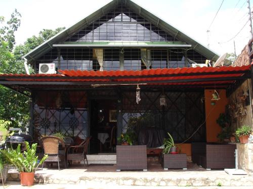 VENDO CHALET EN EL MANZANO