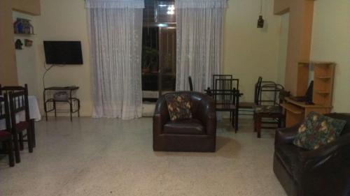 Apartamento en Venta TRIGAL CENTRO 103 m2 .. 31.500.000 Bs