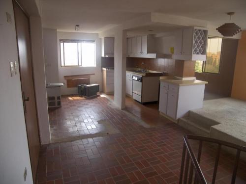 Apartamento en Venta Avenida Universidad (16-12898)