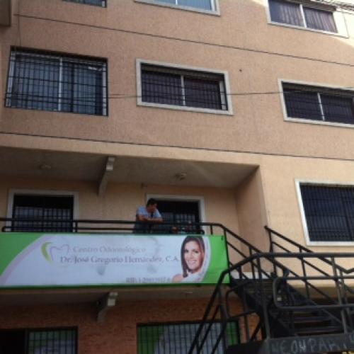 En Anaco, Vendo 2 Apartamentos en la Av. Merida