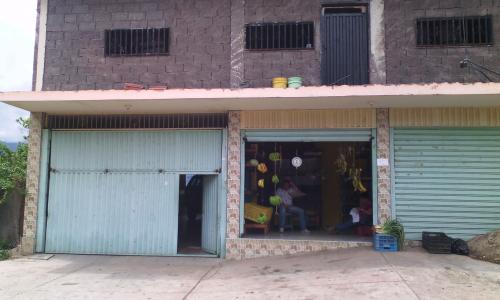 APARTAMENTO EN URB BELLA VISTA TUCAPE-CARDENAS-TACHIRA.