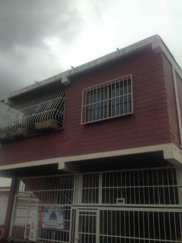 Vendo Casa en Naguanagua Urb Las Quintas SDC-105