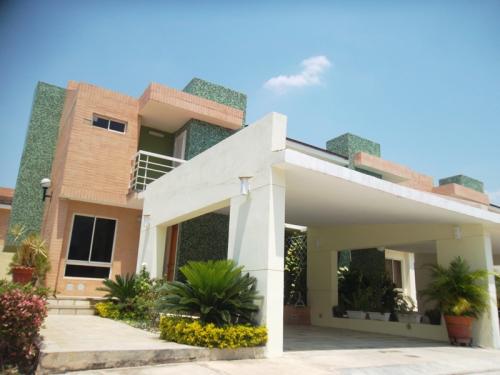 Sky Group vende Town House en San Diego 