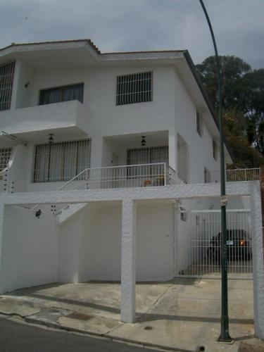 QUINTA EN ALTO PRADO, Caracas