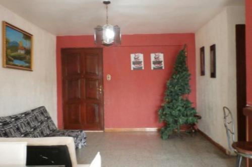 16-4243 Apartamento en venta en Maracaibo, sector Valle Claro