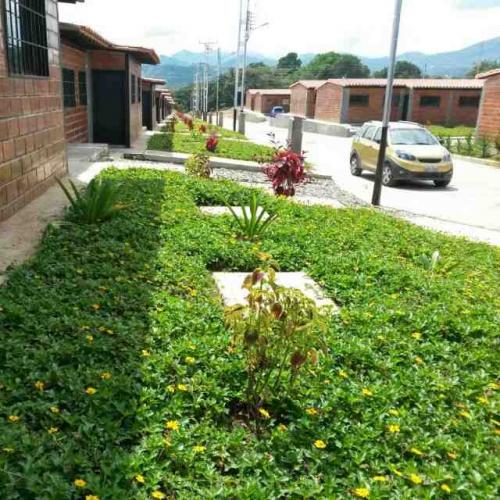 Casa Cua a un minuto del ferrocarril de Cua