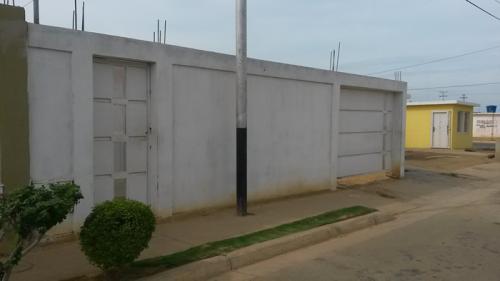 Casa Urb. Libertadores de America