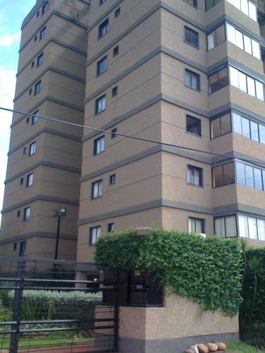 Apartamento Conj. Residencial Torres Manaure