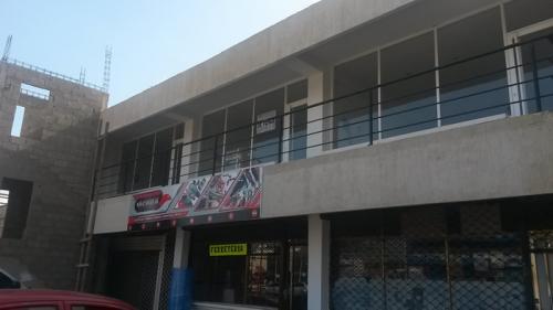 Local en Av. Los Medanos 