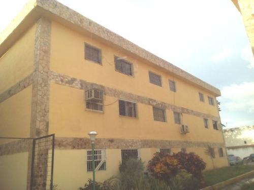 Se Vende Apartamento en Oferta en Av. Las Ferias