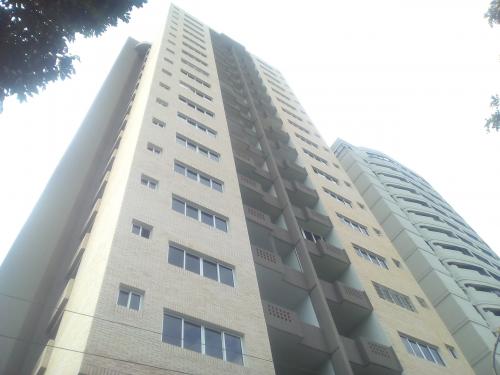 Se Vende Apartamento en Oferta en Las Chimeneas