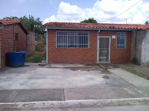 se vende casa por motivo de viaje verla es comprarla