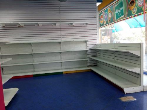 venta de local comercial centro comercial cristal