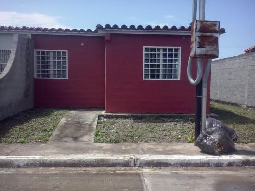 Vendo Casa en Acarigua  PARQUE RESIDENCIAL LOS ROBLES “Conjunto B” *180,00 m2