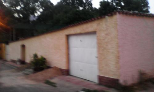 Hermosa Casa Las Delicias, Sector Sta Eduvigis. Bs 50.000.000 