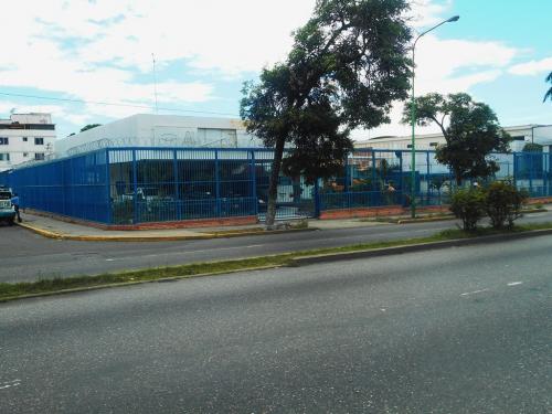 Venta Terreno/Local Av Pedro León Torres