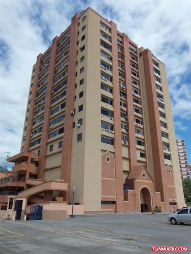 EXCELENTE PENTHOUSE A REMODELAR EN LA AV INTERCOMUNAL DE GUARENAS zona tranquila  y segura transporte y comercio  cerca