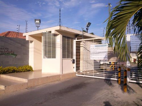 Linda y Acojedora casa en urbanismo privado