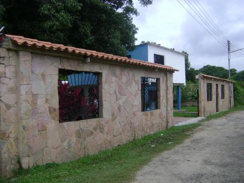 GRUPO INMOBILIARIO SOLIDO TECHO  Vende casa en Guacara