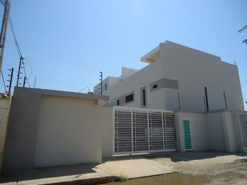 SuEspacio Bienes Raíces,C.A. En Venta, Town House en Cabimas 