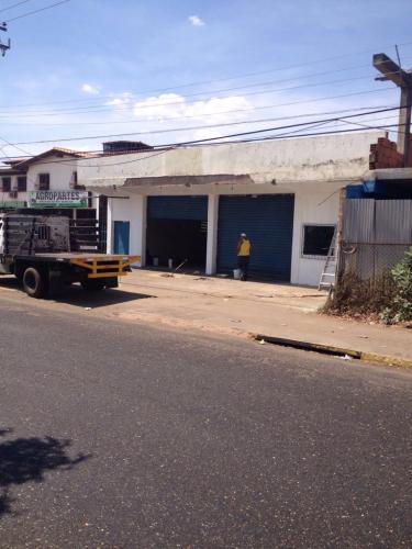 Se Vende Local Comercial Ubicado en la Avenida República