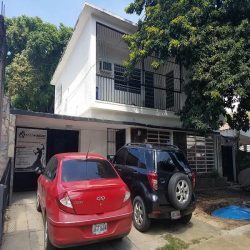 vendo casa en la Urb. Carabobo, sector la viña