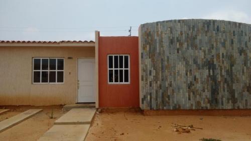 Townhouse En Venta En Municipio San Francisco - La Coromoto Código: 16-11309