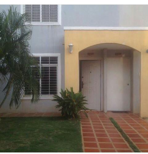 Casa Venta Maracaibo Caminos de La Lagunita 11OCT