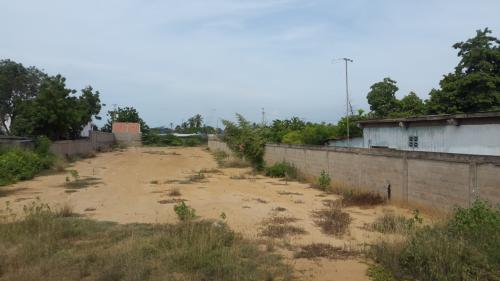 VENDO TERRENO EN AVENIDA INTERCOMUNAL DE CABIMAS