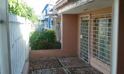 EN VENTA CAS CON 14 HABITACIONES
