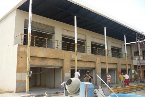 Local a Estrenar C.C. Plaza Oeste