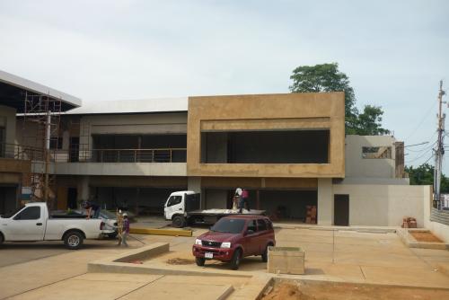 Local a Estrenar C.C. Plaza Oeste