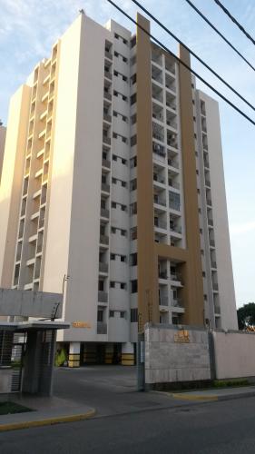 VENDO ESPECTACULAR APARTAMENTO EN EXCELENTE ZONA