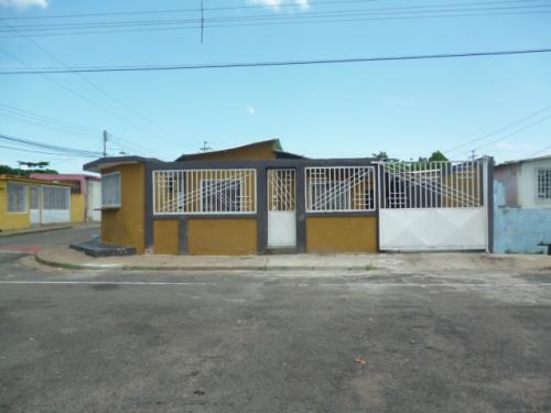 VENDO CASA EN LA UD 145, URB.LA LLOVIZNA, SAN FELIX LISTA PARA HABITAR  45 MIL NEGOCIABLE
