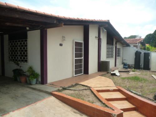 VENDO CASA CON POSADA 638M2 ADEMAS CON UN TERRENO PARA AMPLIACIÓN DE 478M2