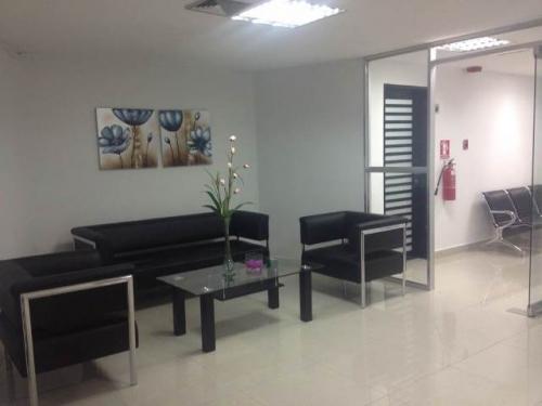 Alquiler oficina de 34,59 mts2 en av PPAL Lechería 