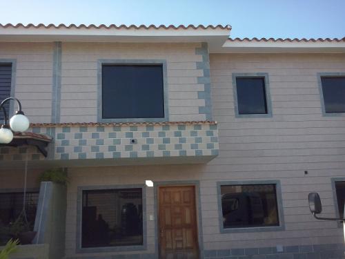 SKYGROUP Vende Townhouse en Residencias Terranostra San Diego