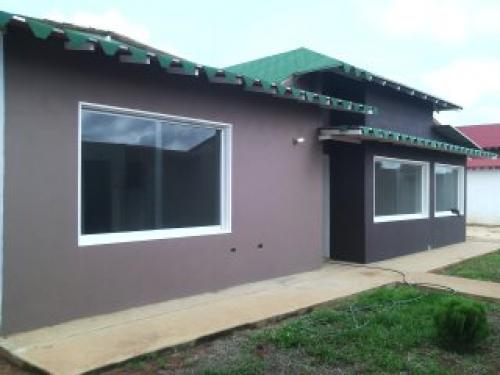 VENDO TONWHOUSE TIPO AMERICANO 2 NIVELES OBRA BLANCA EL TIGRITO ANZOATEGUI