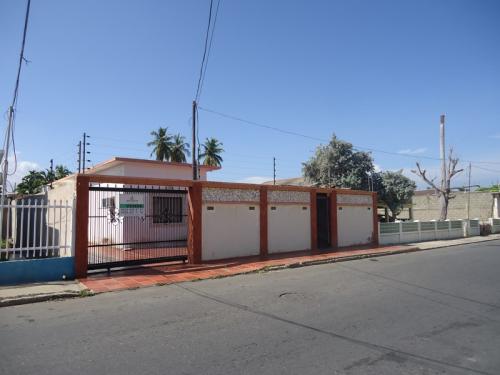 Suespacio Bienes Raíces, C.A, Vende Casa en Ciudad Ojeda - Calle Trujillo