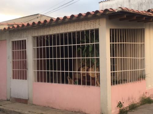 CASA EN VENTA. LA VICTORIA, ESTADO ARAGUA. 