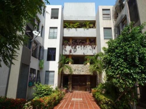 VENDO APARTAMENTO EL CAUJIL VALLE CLARO MARACAIBO