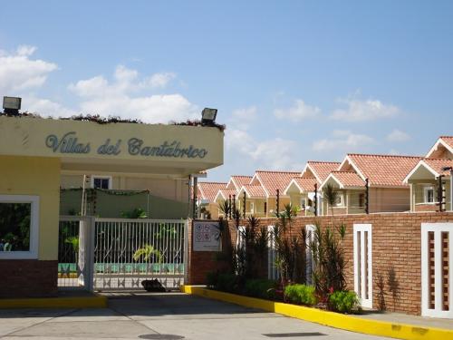 SuEspacio Bienes Raíces,C.A. En Venta, Town House en Maracaibo 