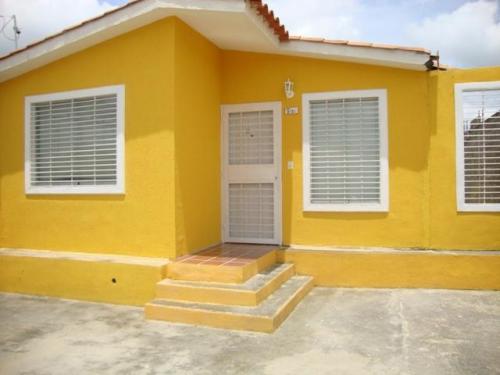 Hermosa casa en venta al Norte de Barquisimeto Urb. Yucatán 