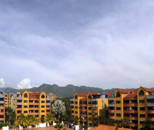 Amplio y Cómodo Pent House en Poblado de San Diego!