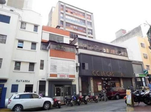  Excelente Local Comercial en La Candelaria!!!