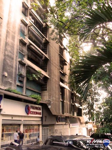 VENDO APARTAMENTO EN EL RECREO BELLO MONTE / CARACAS - SUPER CÉNTRICO