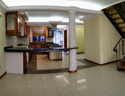 Casa Venta Maracaibo Sector Monte Bello 12DIC