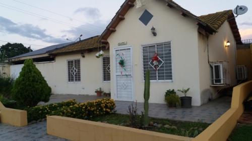 Vendo Amplia Casa en Conjunto Residencial Cerrado