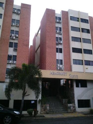 Apartamento en residencia Araguaney Suite Tazajal